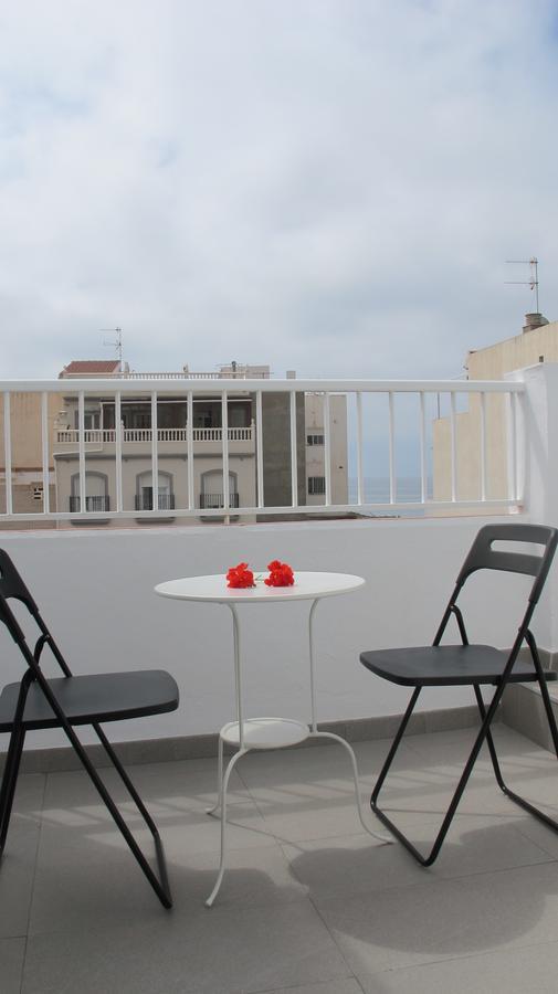 Hostal Onteniente La Mamola Exterior photo